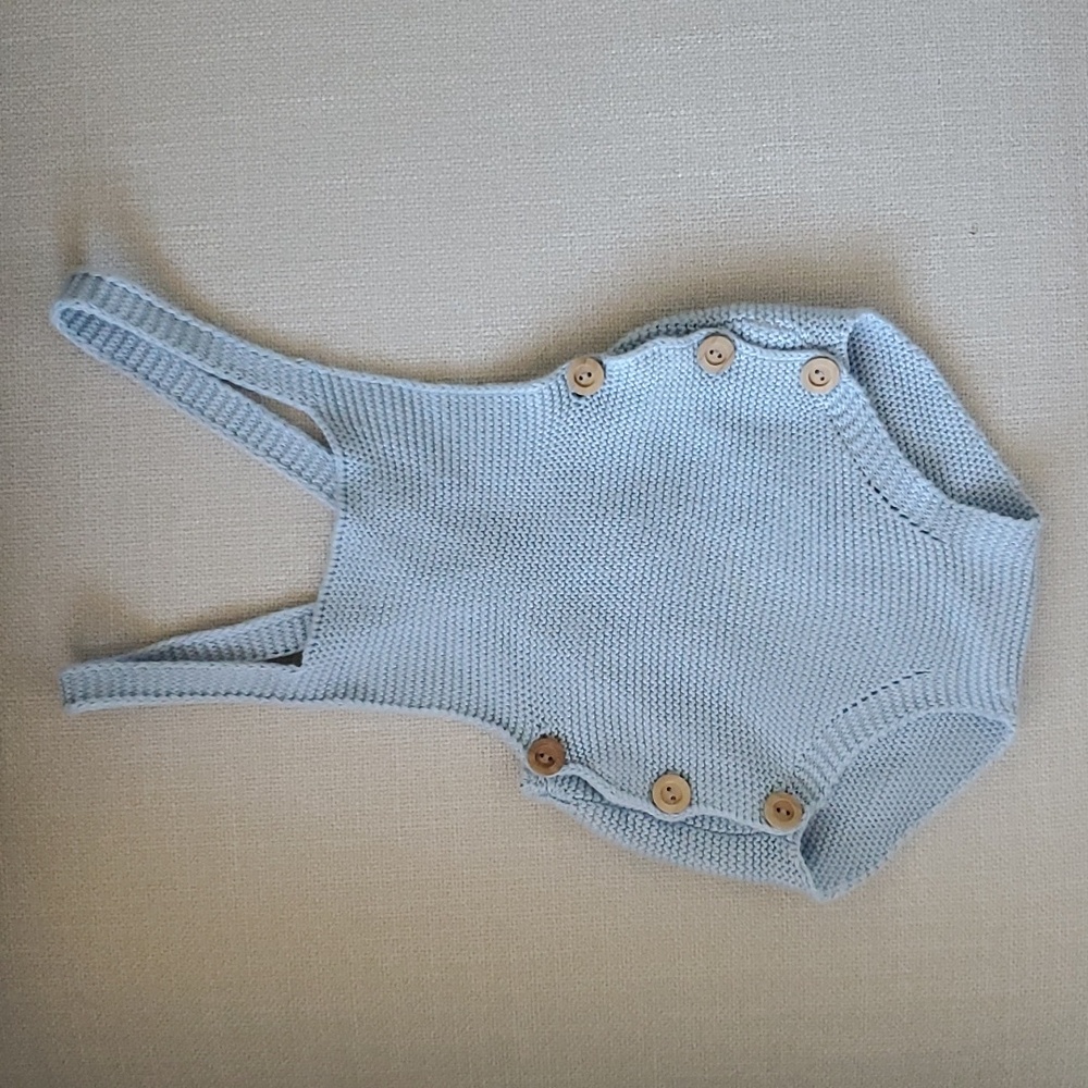 Paloma de la O baby romper/suspender set